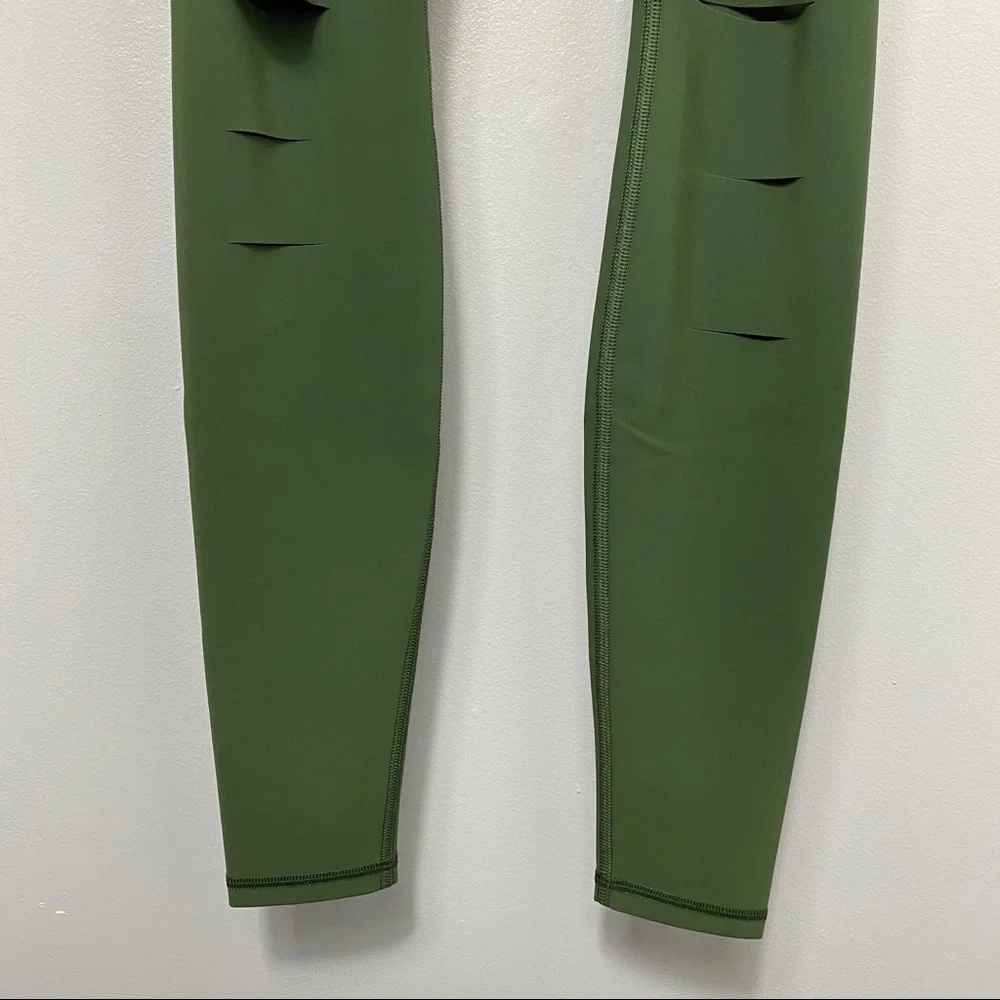 ALO YOGA Hunter Green Ripped Warrior Leggings - Picture 3 of 7